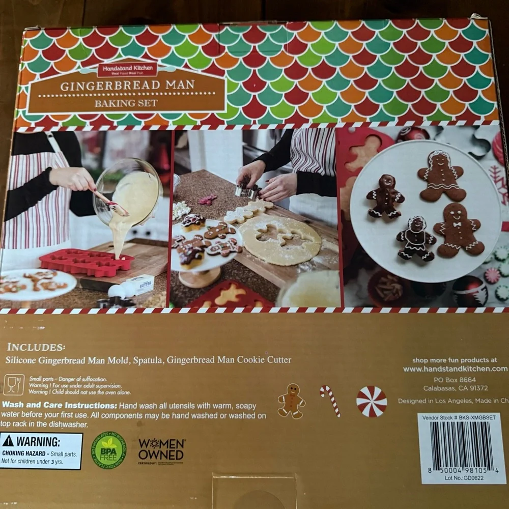 NWT Gingerbread Man Christmas Baking Set